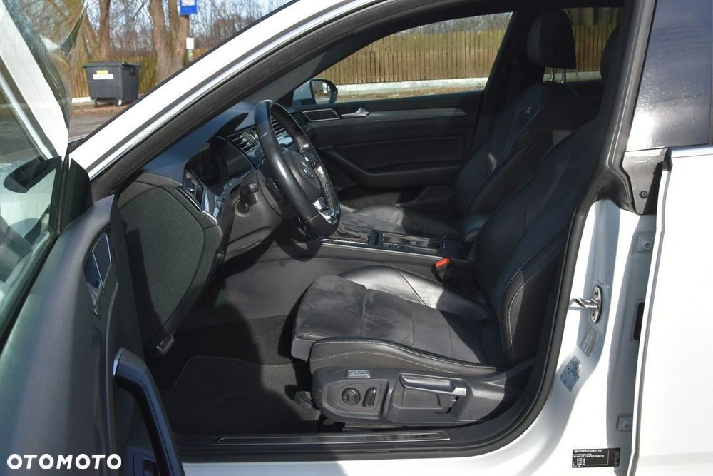 Volkswagen Arteon 2.0 TDI R-Line DSG - 17