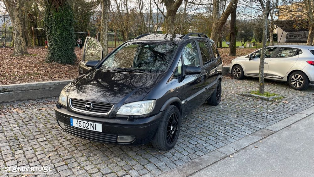 Opel Zafira 1.6 Elegance - 1