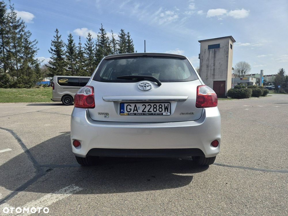 Toyota Auris 1.6 Comfort - 6