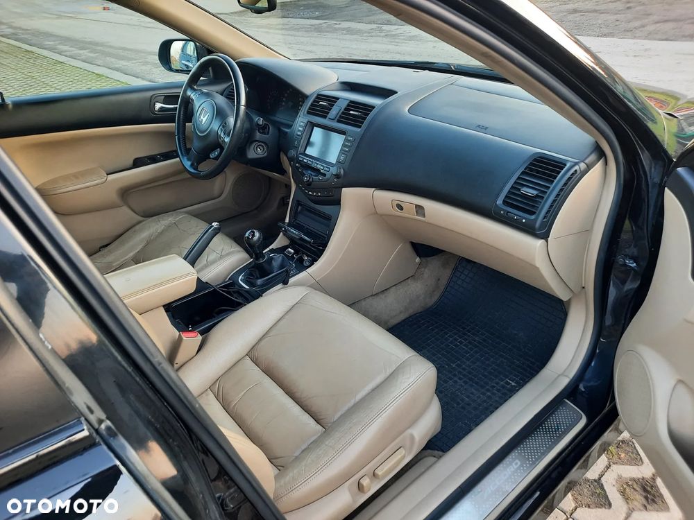 Honda Accord 2.0 Executive - 6