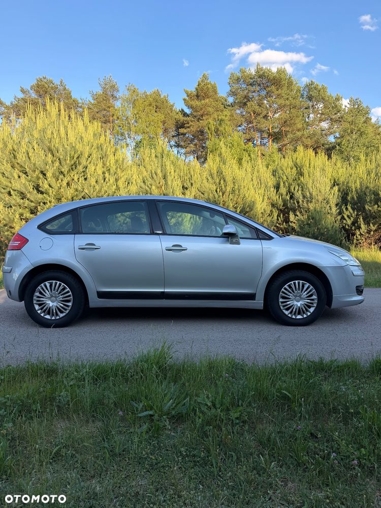 Citroën C4 2.0 16V Exclusive - 6