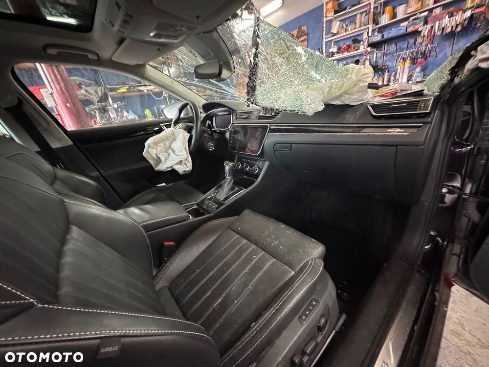 Skoda Superb 2.0 TSI DSG L&K - 13