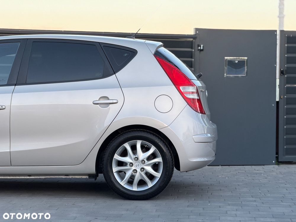 Hyundai i30 1.6 CRDi Premium - 30