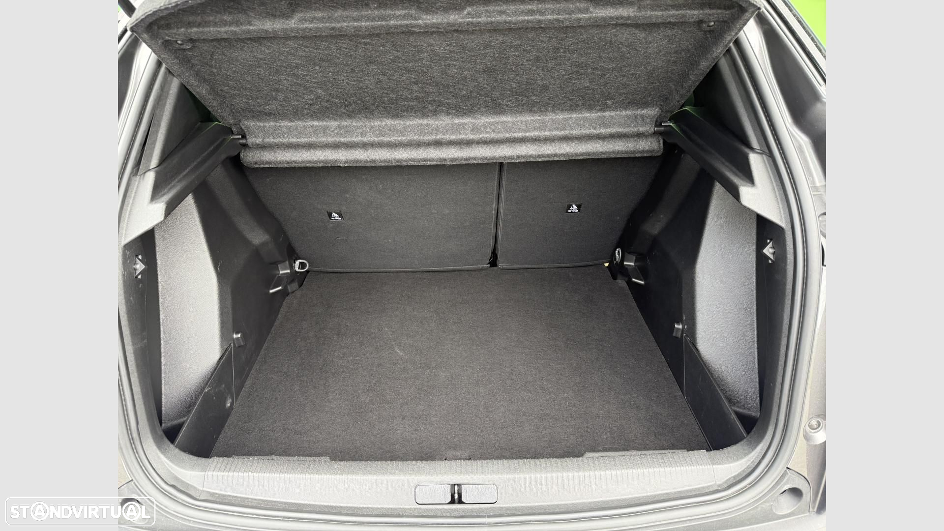 Peugeot 2008 1.2 PureTech Active - 13