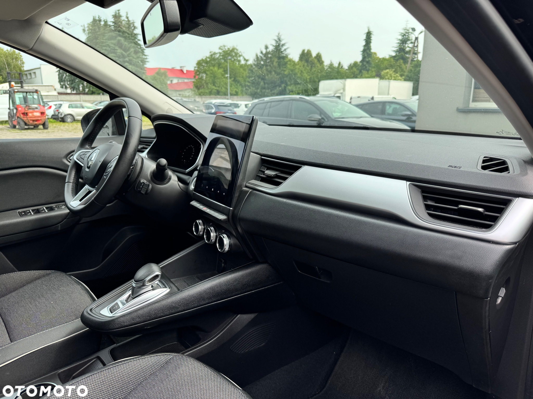 Renault Captur TCe Mild Hybrid 160 EDC TECHNO - 10