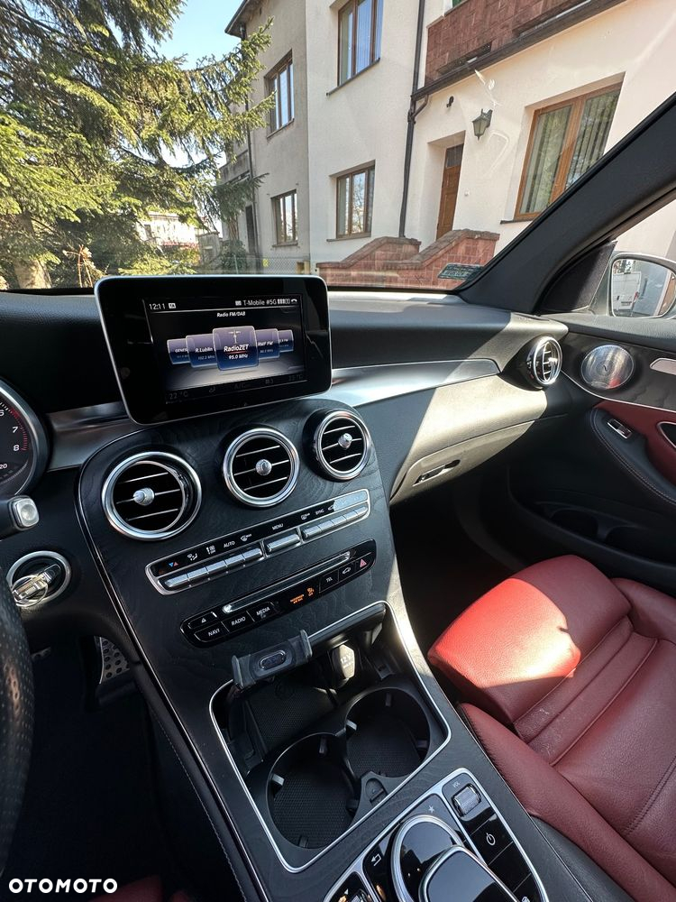 Mercedes-Benz GLC 250 4Matic 9G-TRONIC Edition 1 - 9