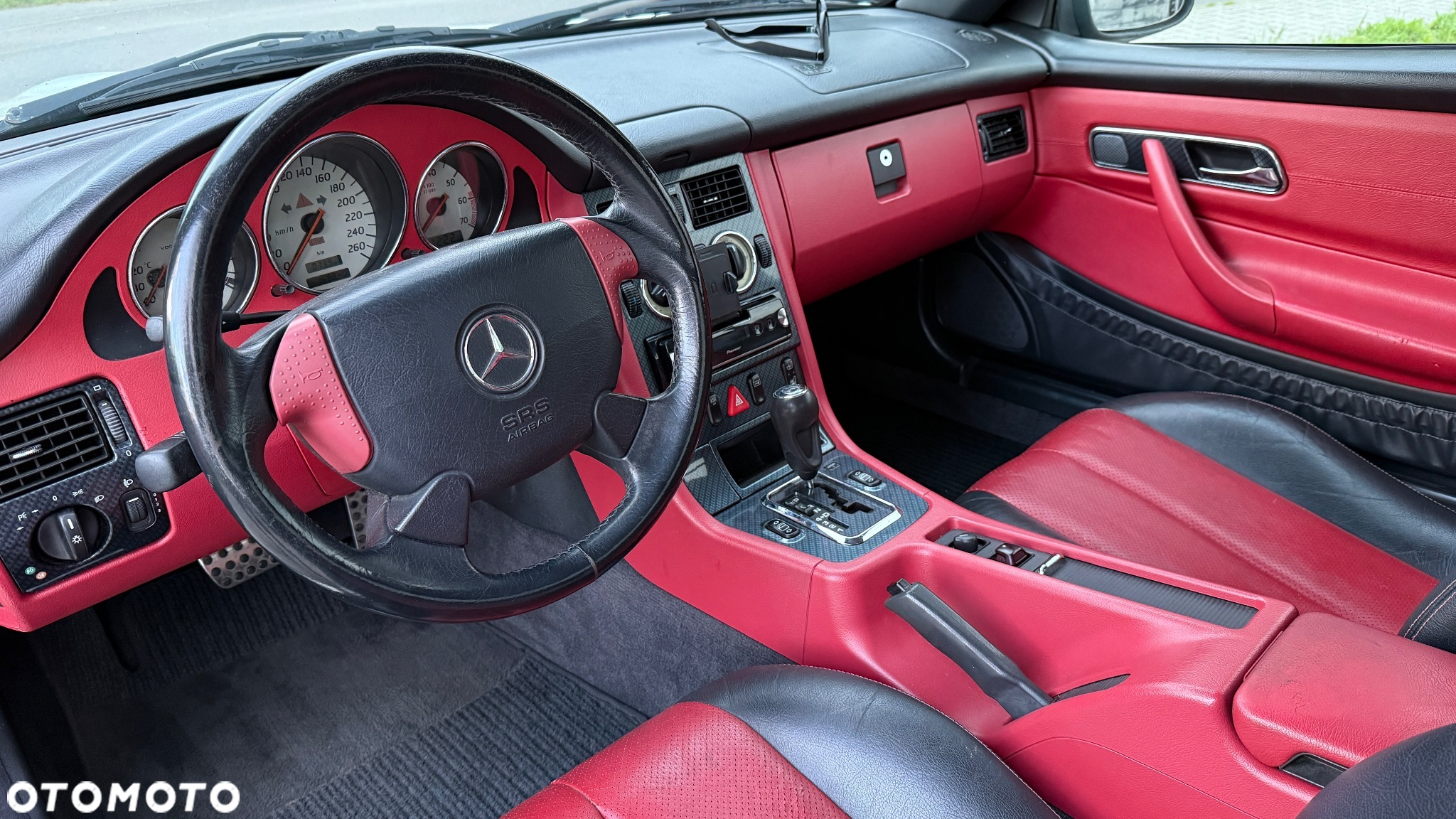 Mercedes-Benz SLK - 17