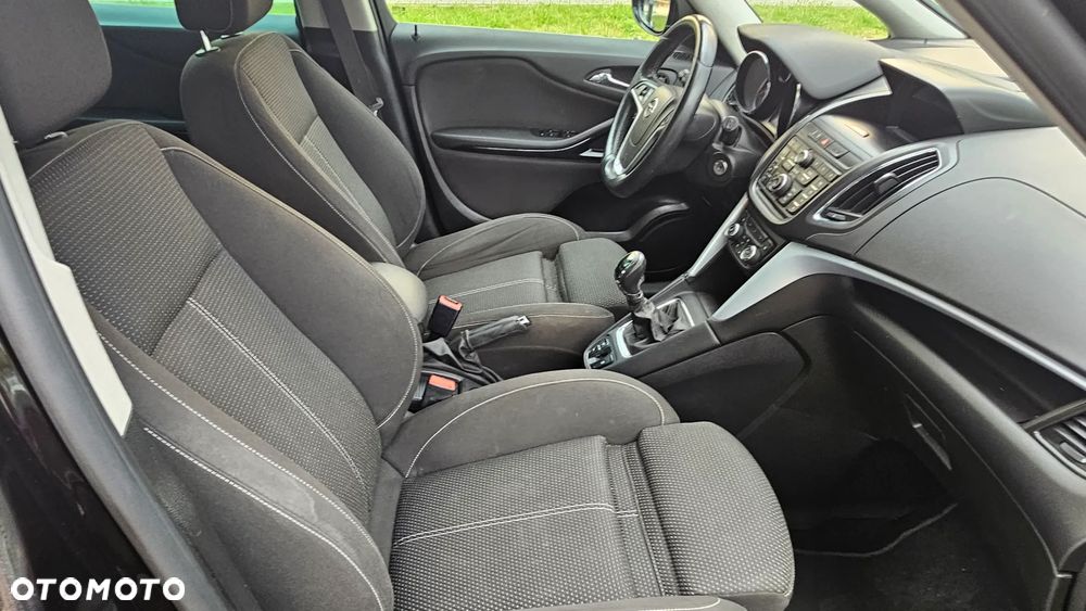Opel Zafira Tourer 1.6 SIDI Turbo ecoFLEX Start/Stop Innovation - 28