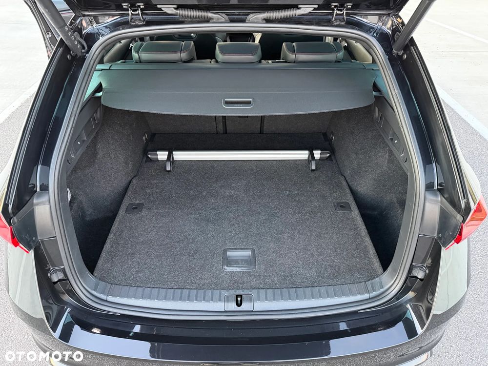 Skoda Octavia 2.0 TDI RS DSG - 38
