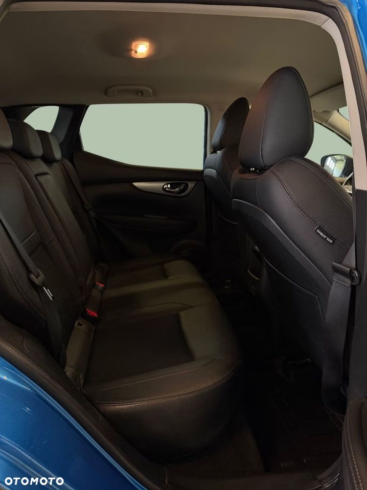 Nissan Qashqai 1.7 dCi 4x4 Tekna Xtronic - 17
