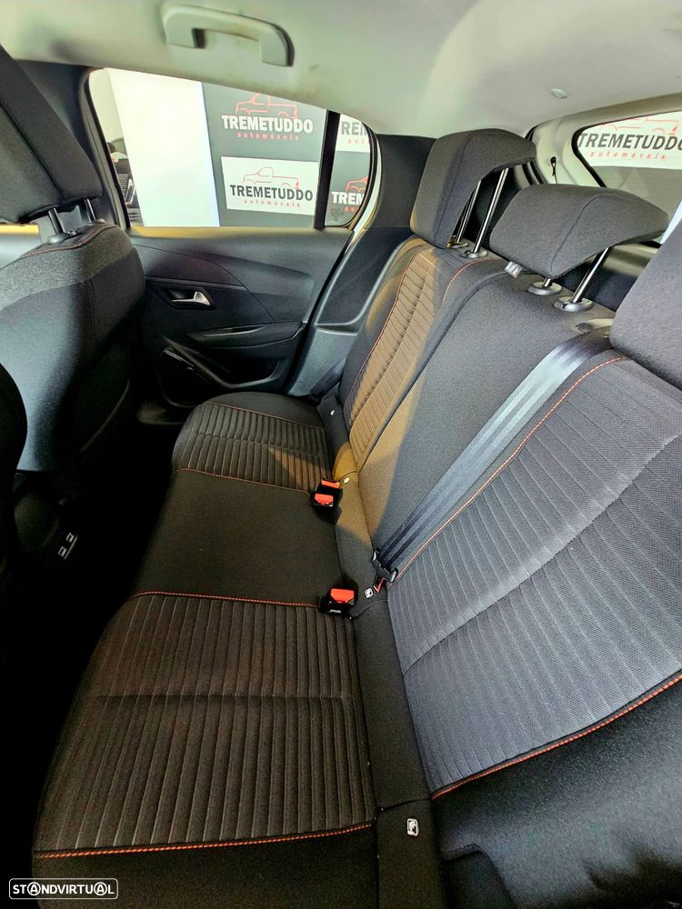Peugeot e-208 Active - 14