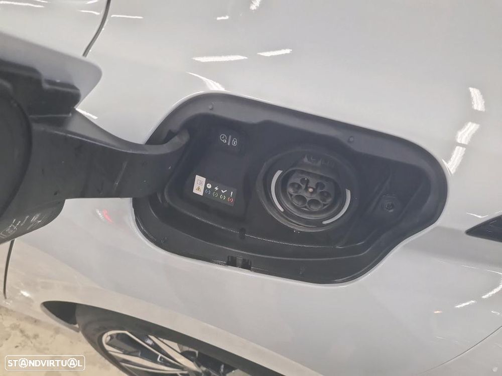 Peugeot 308 1.6 Hybrid Active e-EAT8 - 10