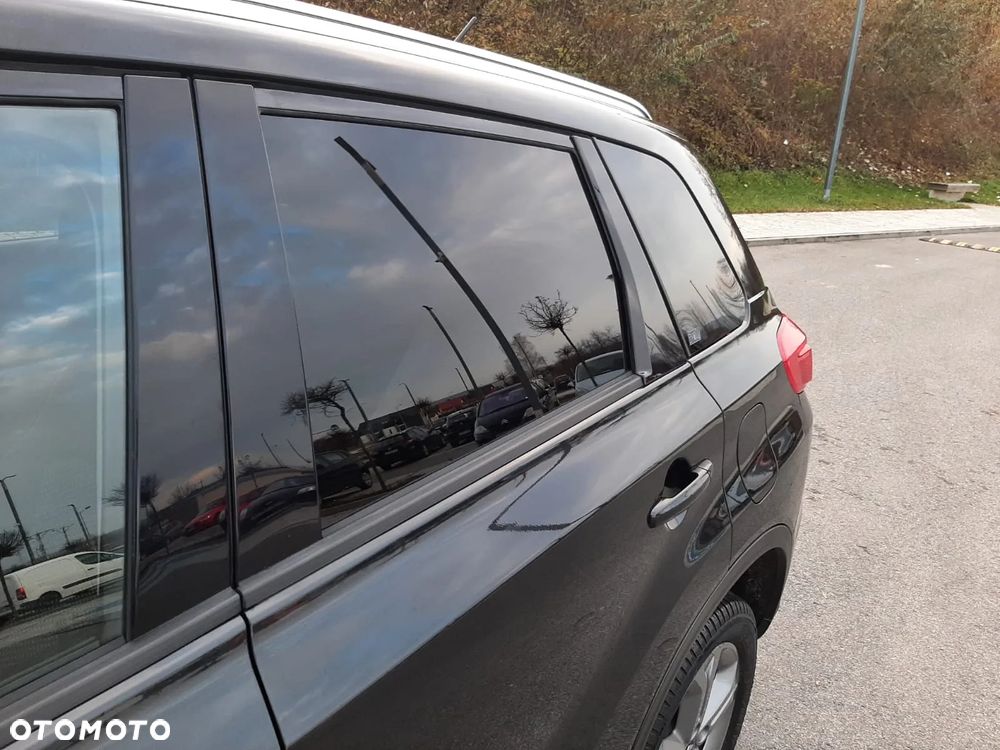 Suzuki Vitara 1.6 DDiS (4x4) Allgrip Comfort - 34