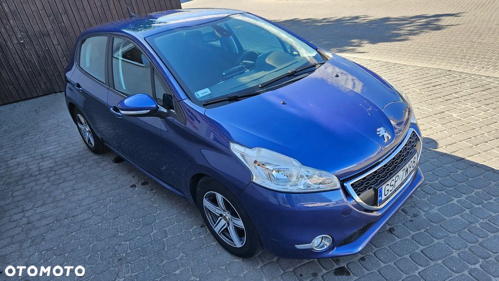 Peugeot 208 1.6 e-HDi Allure STT - 8