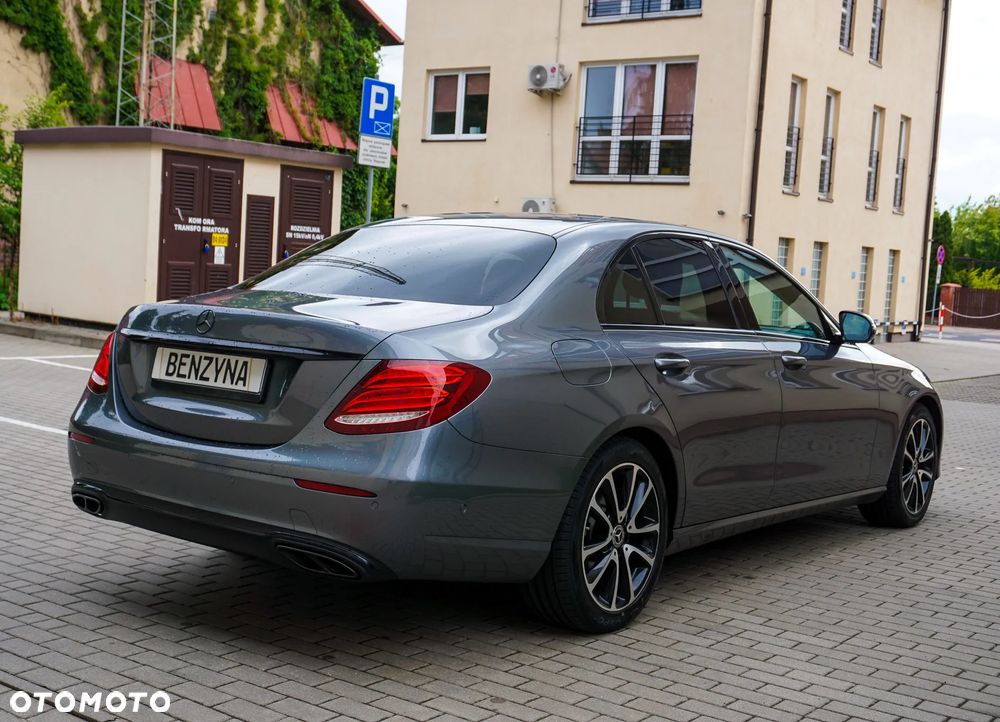 Mercedes-Benz Klasa E 200 CGI BlueEFFICIENCY Automatik Avantgarde - 3