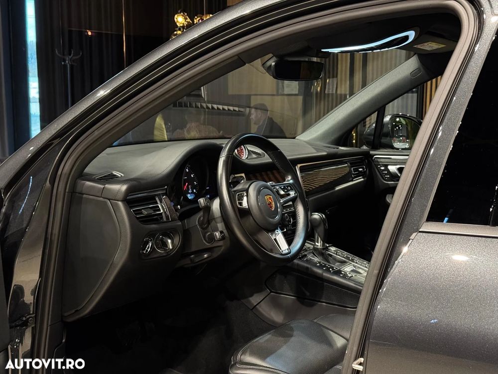 Porsche Macan Standard - 12