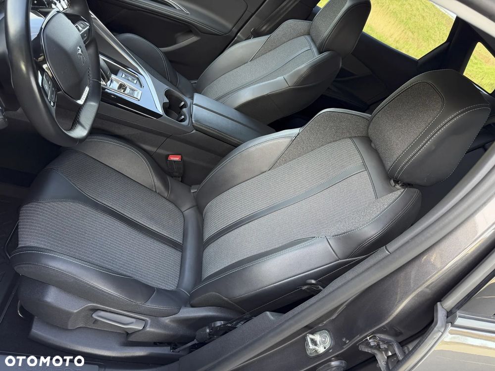 Peugeot 3008 BlueHDi 130 Stop & Start EAT8 Allure - 15