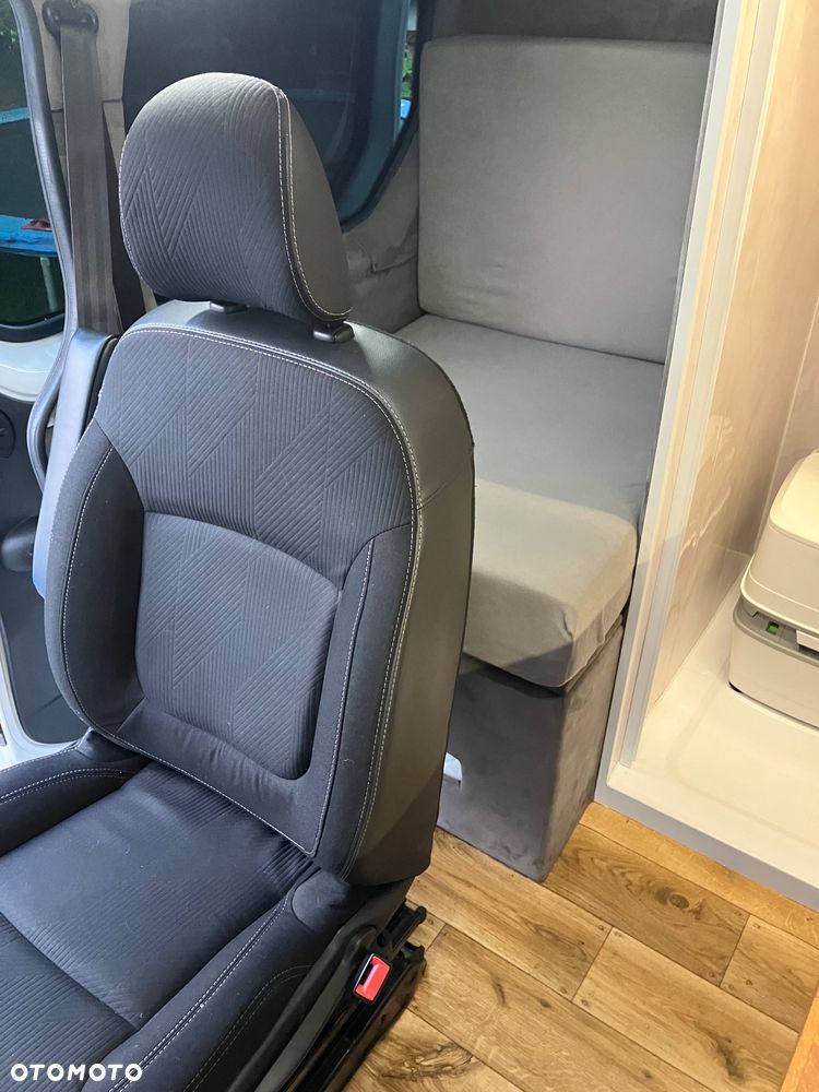 Renault Trafic - 21