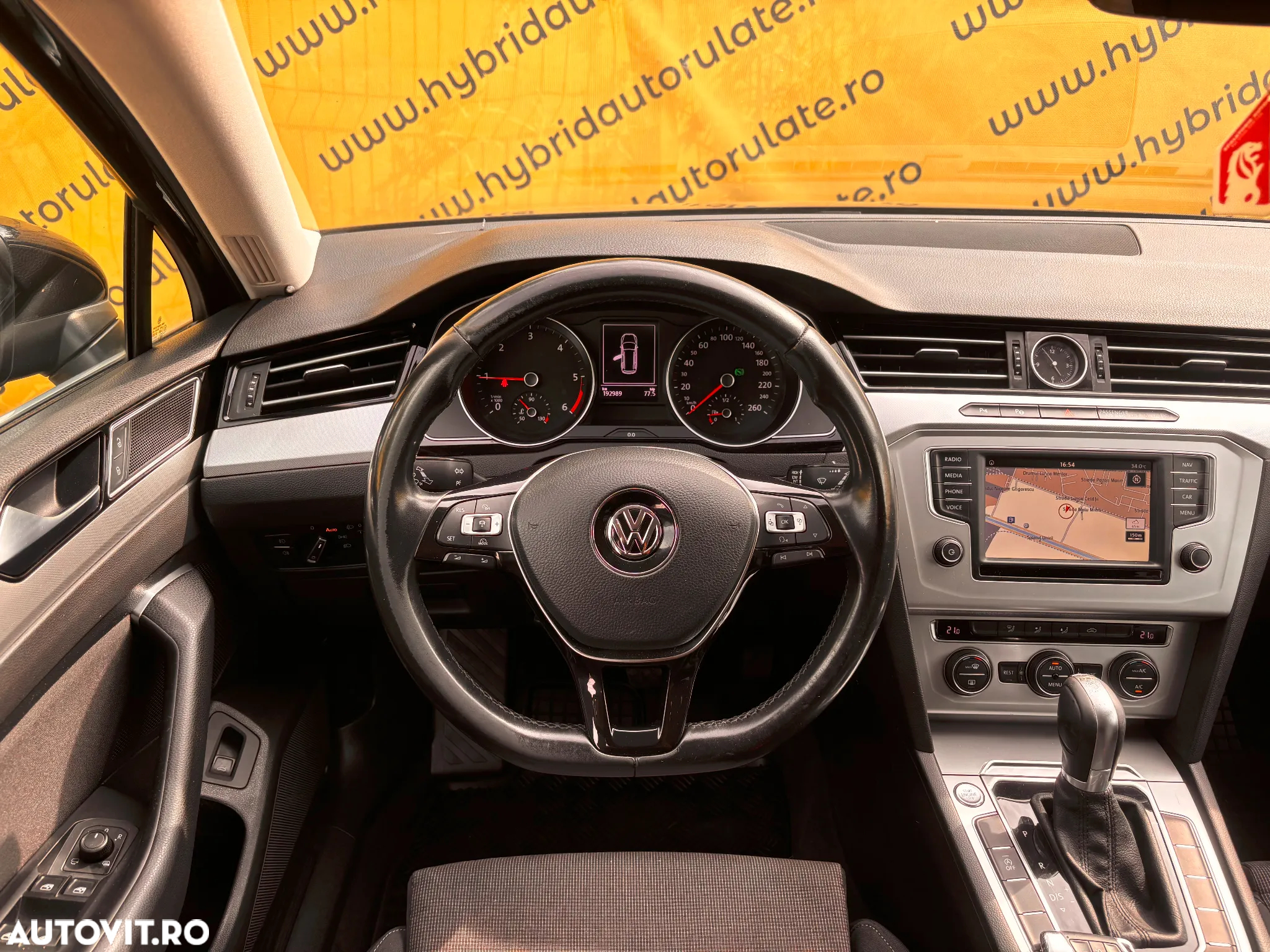 Volkswagen Passat - 14