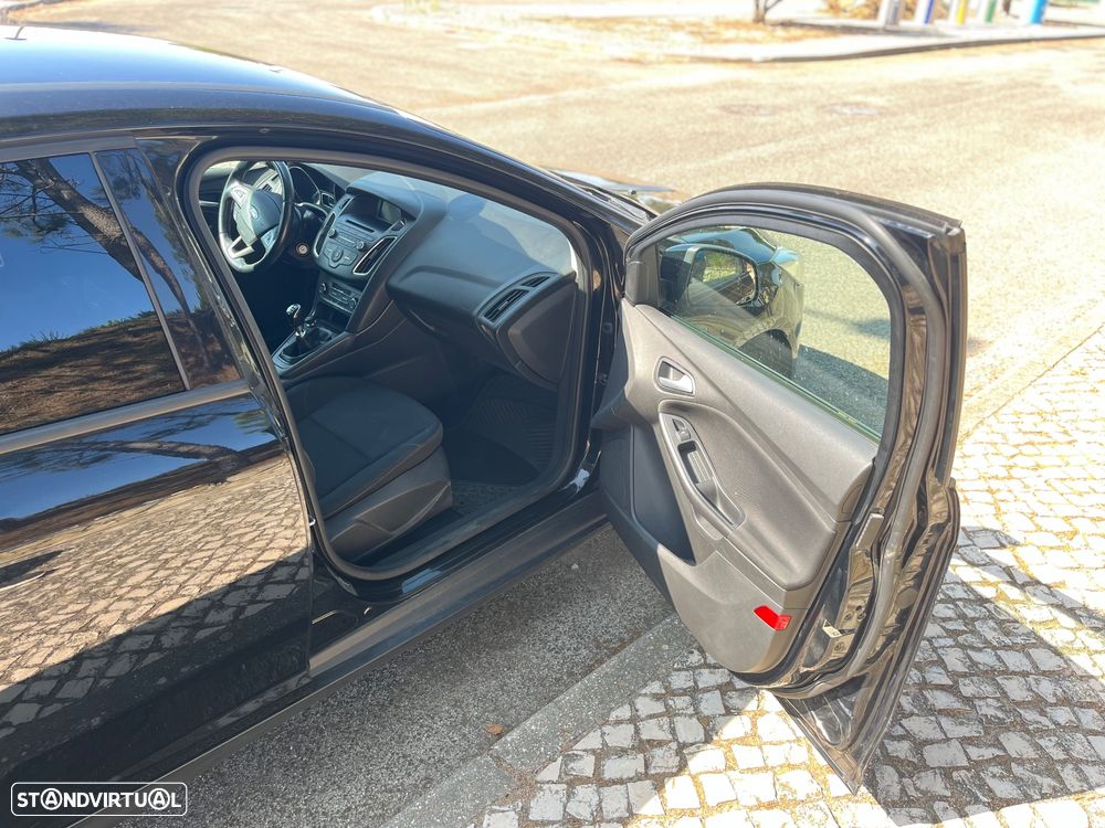 Ford Focus SW 1.0 EcoBoost ST-Line - 22