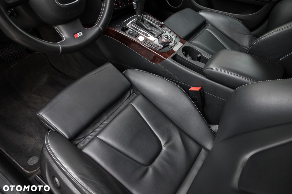 Audi S5 Coupé - 12