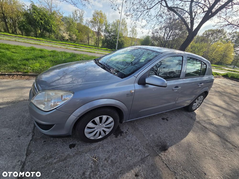 Opel Astra 1.6 Enjoy - 18