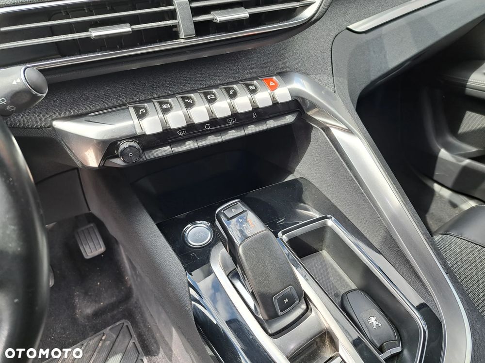 Peugeot 3008 1.6 THP Allure S&S EAT6 - 15
