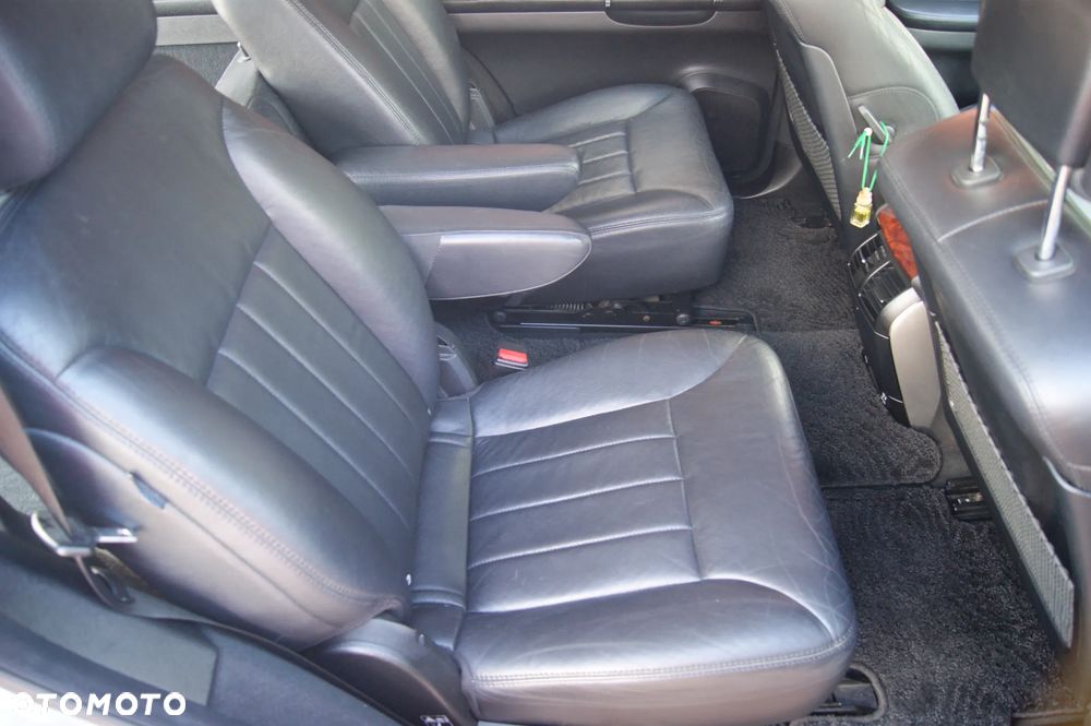 Mercedes-Benz Klasa R 500 4Matic 7G-TRONIC - 31