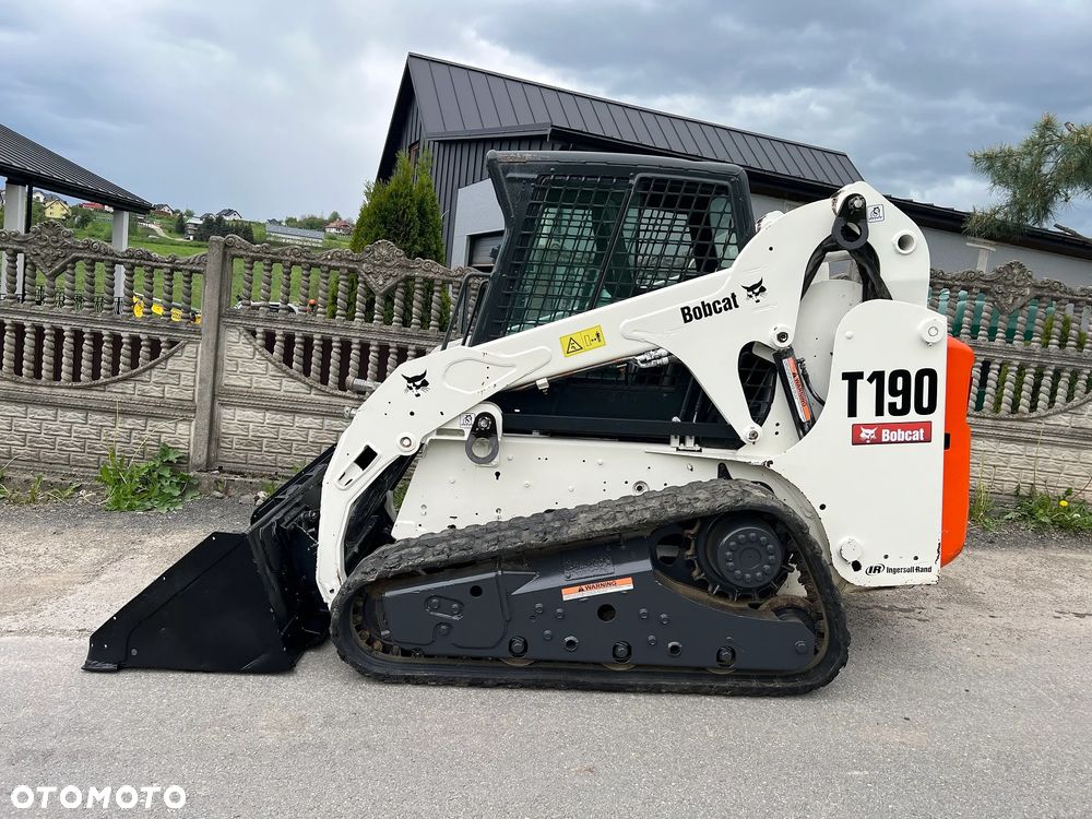 Bobcat T190 | Ładowarka Gąsienicowa BOBCAT T 190 | Joystick | Łyżka | Widły | Waga 3450kG | Miniładowarka | Stan Bardzo Dobry | CENA BRUTTO | - 3