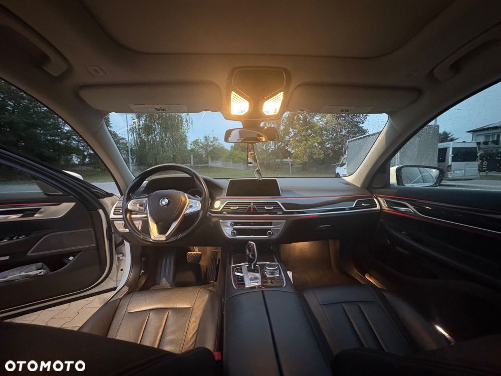 BMW Seria 7 740i - 20