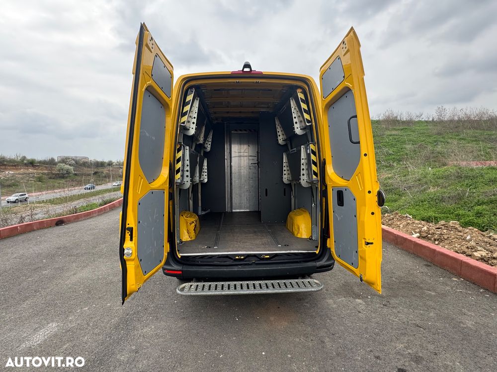 Mercedes-Benz Sprinter - 5