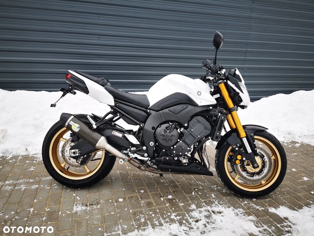Yamaha FZ8 - 3