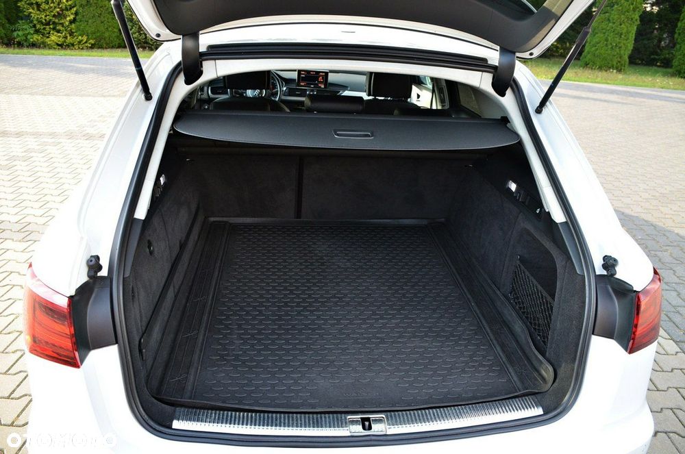 Audi A6 Allroad - 32