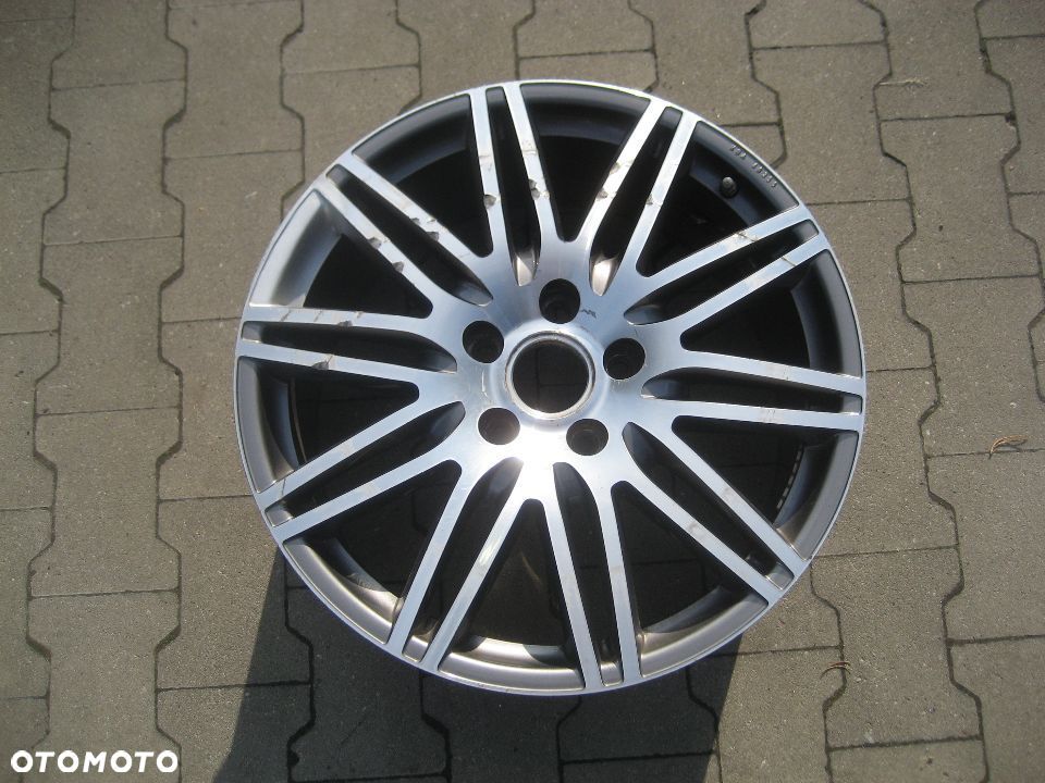 AUDI Q7 TOUAREG FELGA 1SZT.9,0Jx20 ET60 4L0071490