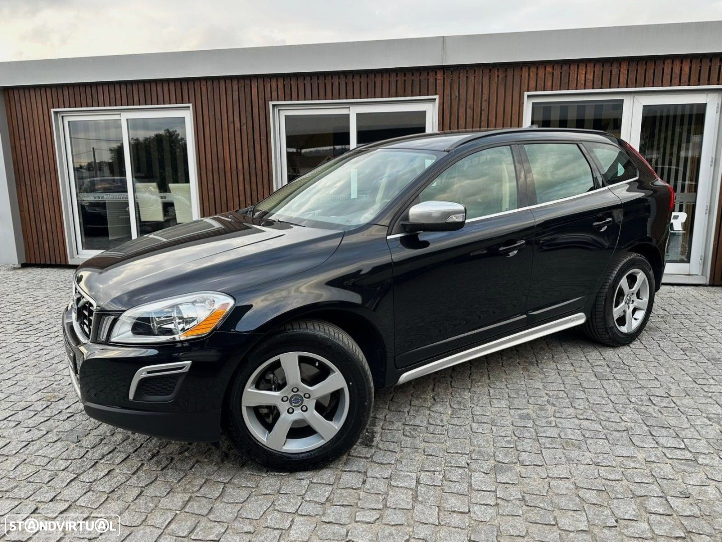 Volvo XC 60 2.0 D3 Drive R-Design - 21