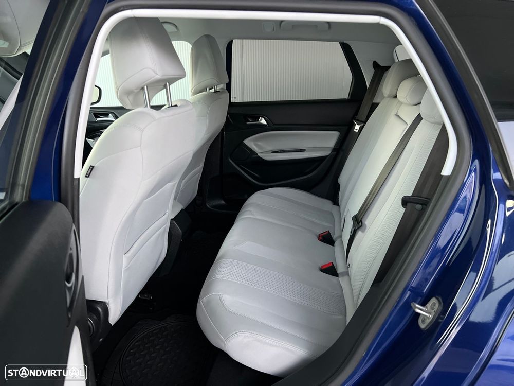 Peugeot 308 SW 1.5 BlueHDi Allure - 29