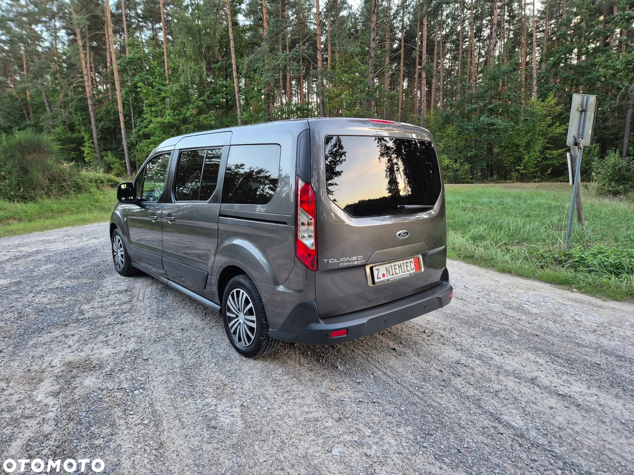 Ford Tourneo Connect 1.6 TDCi Trend - 6