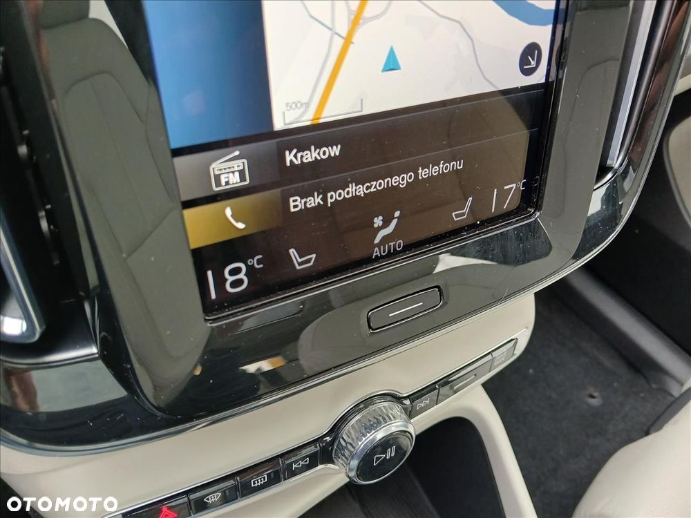 Volvo XC 40 - 23