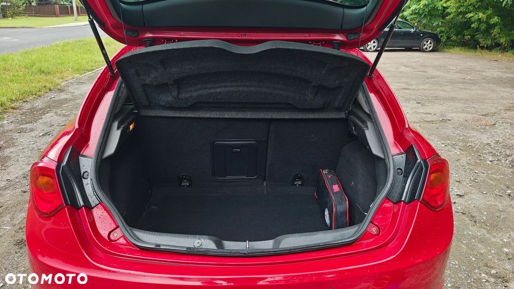 Alfa Romeo Giulietta 1.4 TB MultiAir Exclusive - 10