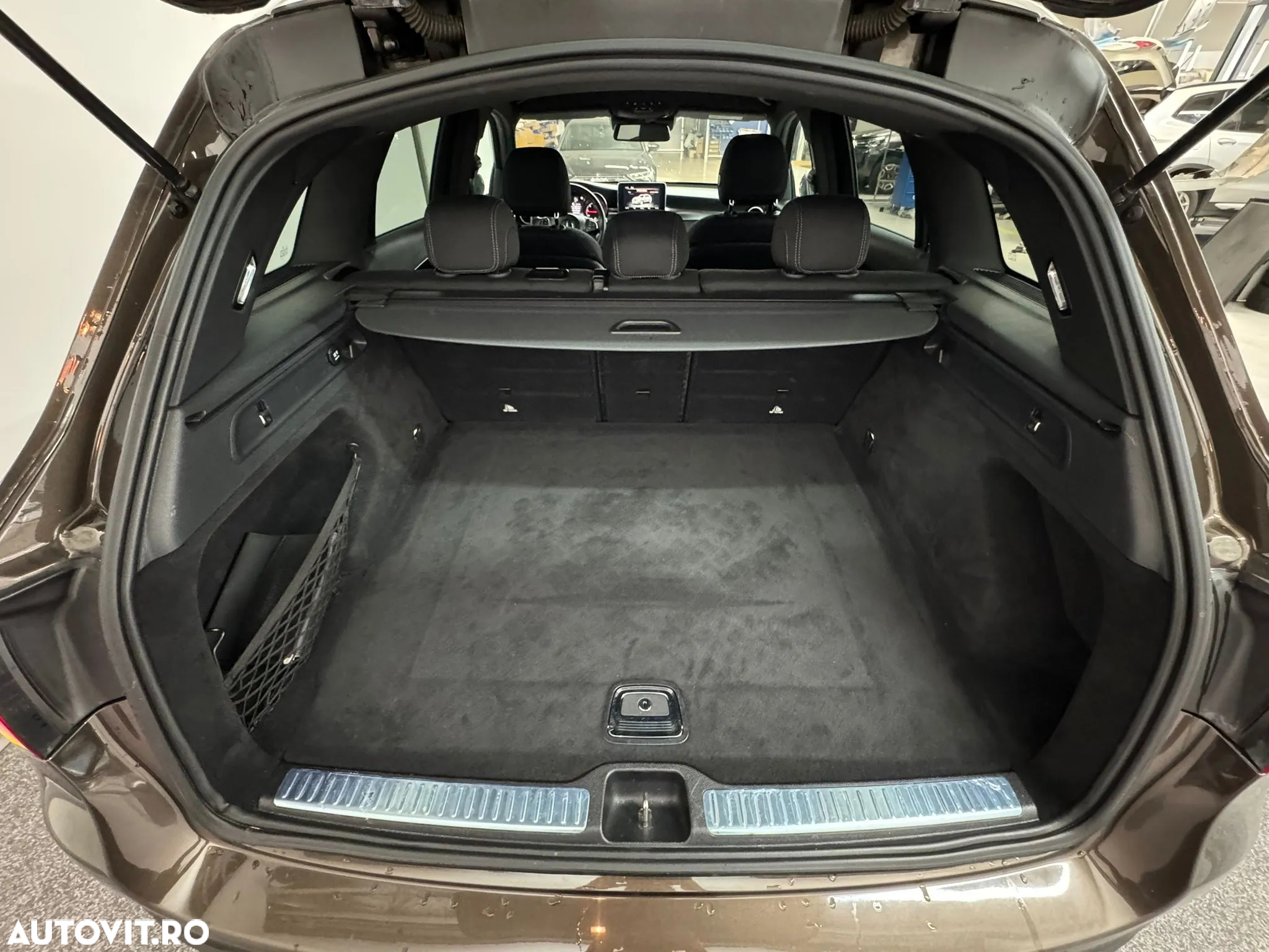 Mercedes-Benz GLC 250 d 4MATIC - 23