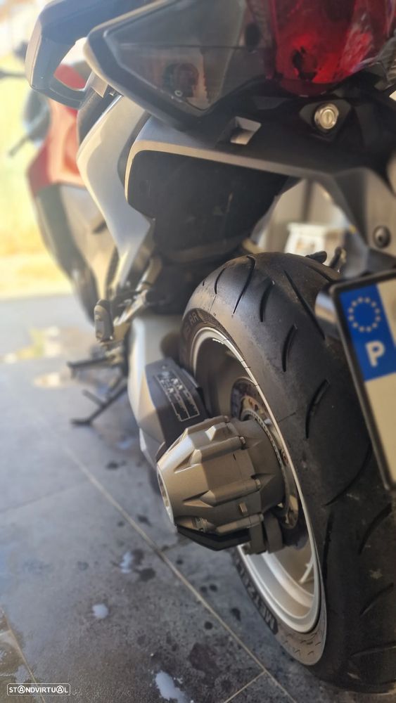 Honda VFR VFR 1200 F - 14