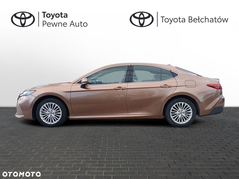 Toyota Camry 2024 photo 2