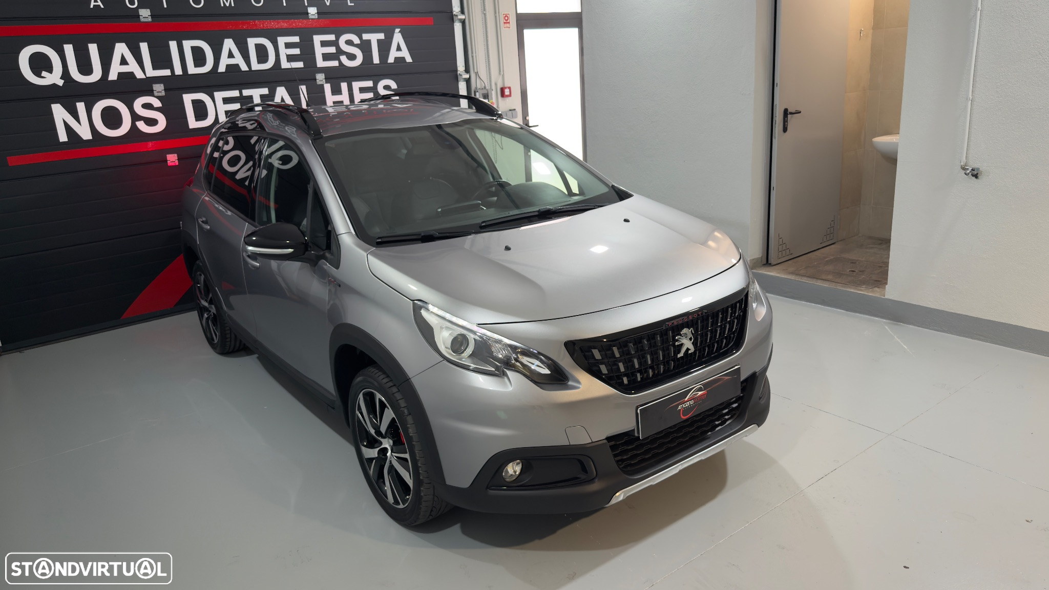 Peugeot 2008 1.2 PureTech GT Line - 4