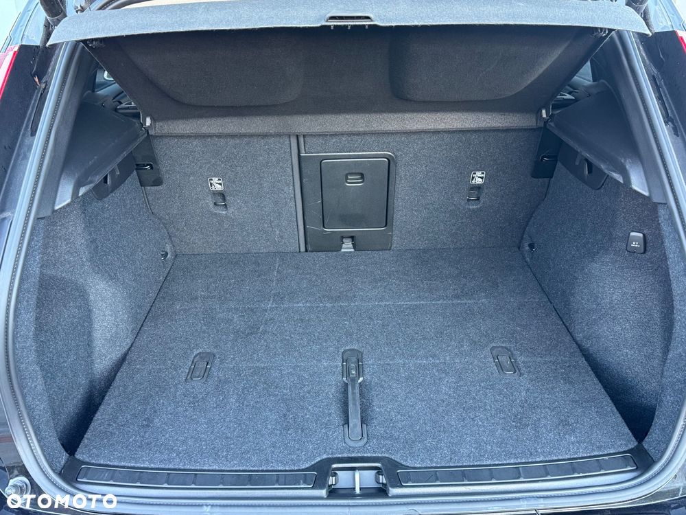 Volvo XC 40 B5 B AWD Ultimate Dark - 40