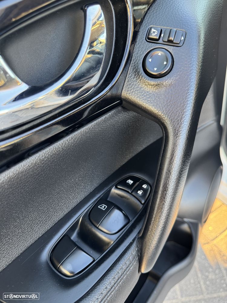 Nissan Qashqai - 15