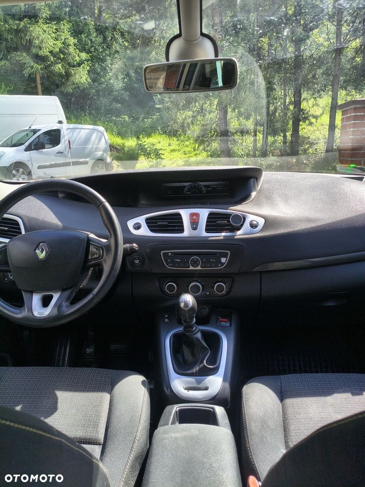 Renault Scenic - 5