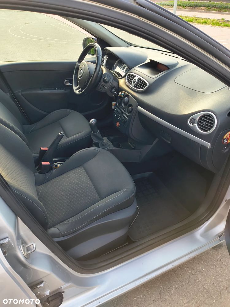 Renault Clio 1.5 dCi Dynamique - 8