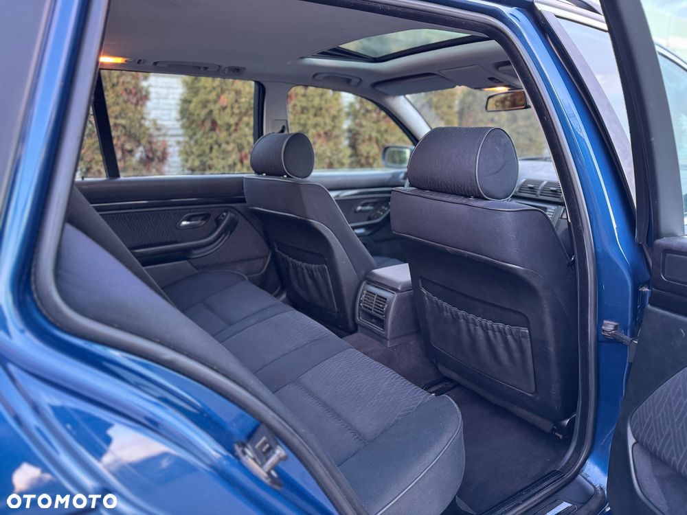 BMW Seria 5 520i - 13