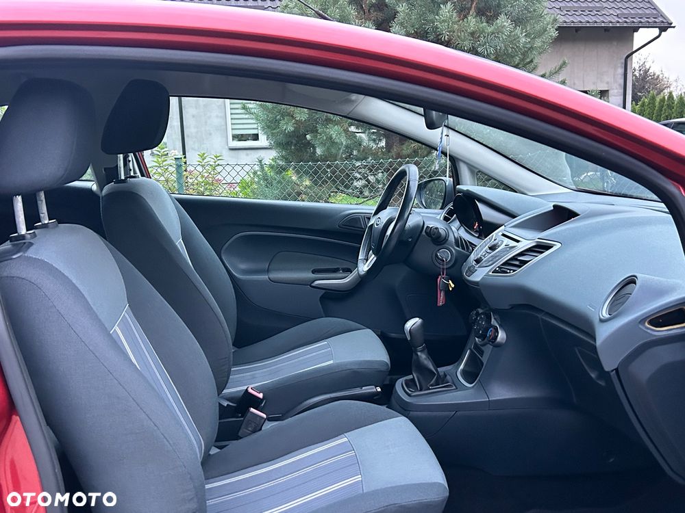 Ford Fiesta 1.25 Celebration - 19