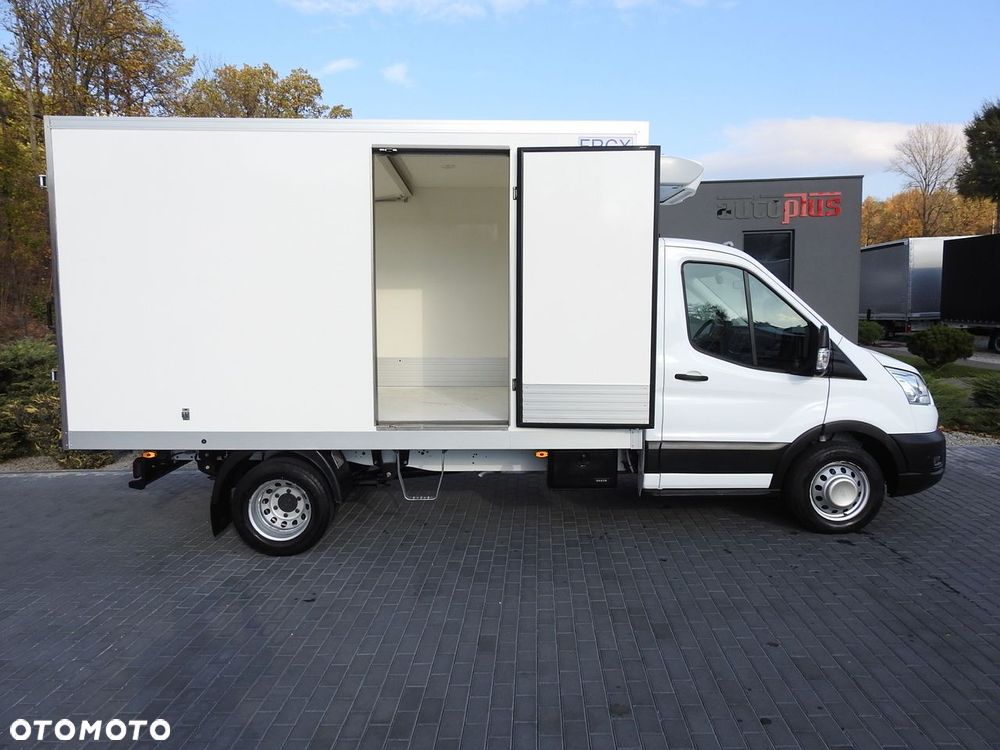 Ford TRANSIT CHŁODNIA KONTENER -10*C ZASILANIE 230V TEMPOMAT KLIMATYZACJA LEDY PNEUMATYKA BLIŹNIACZE KOŁA  130KM - 9